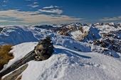 Da Foppolo-Passo Dordona salita al Monte Vallocci (2510 m.) far Val Dordonella e Val Madre il 6 novembre 2010 - FOTOGALLERY