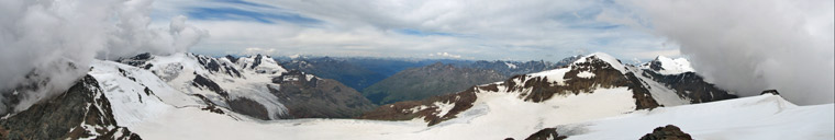 Panoramica dal Vioz sul ghiacciaio dei Forni e cime circostanti - foto Marco Caccia 26 luglio 08