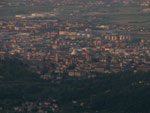 Le primie luci dell'alba su Citt Alta - foto Marco Caccia 27 giugno 07