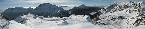 Panoramica da Cima Giovanni Paolo II verso la pianura con i monti della Val Serina - foto Marco Caccia 1 dic. 07