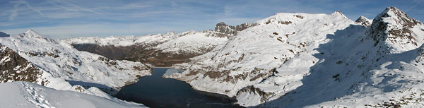 Panoramica da Cima Giovanni Paolo II verso Laghi Gemelli -foto Marco Caccia 1 dic. 07