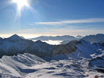 Da Cima di Lemma il sole splende sulle Orobie e...sulla nebbia delal valli e della pianura - foto Marco Caccia