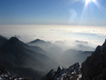 Dal Resegone ..onde dal mare di nebbia della pianura - foto Marco Caccia
