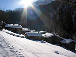 I tetti di Pagliari imbacuccati di neve - foto Marco Caccia