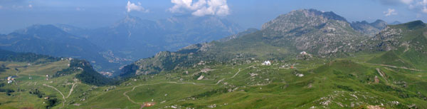 Panoramica dal Monte Sodadura verso la Valsassina e le Grigne - foto Marco Caccia