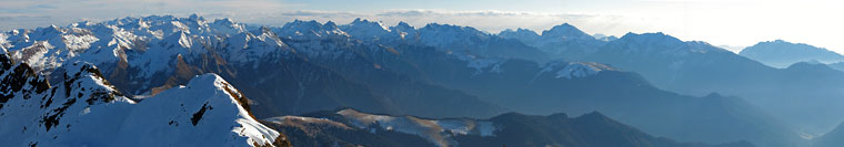 Dal Ponteranica verso le Orobie, le valli, la pianura - foto Marco Caccia 16 dic. 07