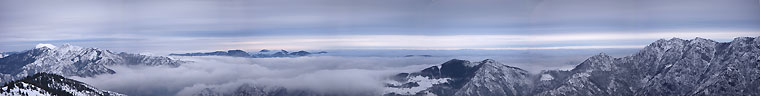 Panoramica dal Grem verso la Valle Seriana e la pianura - foto Marco Perani 24 genn. 09