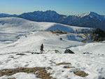 Salendo dai Piani dell'Avaro innevati  - foto Mauro Gritti 2 marzo 08