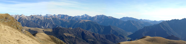 Panoramica  dal sentiero 101 nei pressi del Monte Avaro - foto Michele Capelli 11 nov 07
