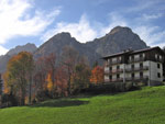 Dal Colle di Zambla in look autunnale vista verso l'Alben - foto Sergio Carnovali