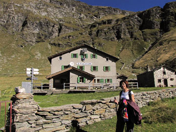 Salita da Franciscio di Campodolcino al Rifugio Chiavenna in Alpe Angeloga il 21 settembre 2010  - FOTOGALLERY