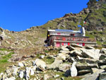  Rifugio Carate  m 2636 - foto Sergio Salvetti 1 agosto 07
