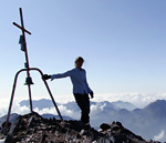 Dalla vetta del Pizzo del Diavolo della Malgina (2926 m.) vista verso il Pizzo di Coca (3050 m.) e oltre 