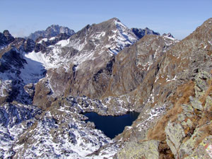 Il lago Gelt visto dal Passo di Caronella