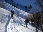 Alla Cima di Sasna sopra Lizzola, corso di sci alpinismo (12 febbraio 2006) - foto di Stefania