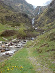 Bella cascata salendo al rifugio Tagliaferri [30 aprile 2007)- foto Tina Martot
