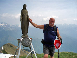 Da Quindicina giro ad anello 'sudato': Passo e Cima Baciamorti - Bocchetta di Regadur - Rifugio Gherardi il 21 maggio 09 - FOTOGALLERY