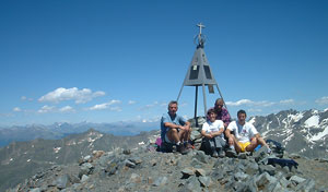 In vetta al Pizzo del Diavolo di Tenda - foto Vittorio Begnis 21 giugno 03