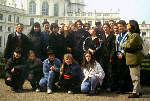 La classe  posa dii fronte alla storica residenza di campagna dei Savoia di Stupinigi, a Torino