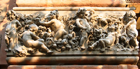 Altorilievi di putti  - foto Piero Gritti