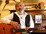 Luciano Ravasio, cantautore bergamasco