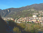 VEDI IN GRANDE - Vista su Zogno con la Corna Rossa sullo sfondio