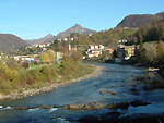 VEDI IN GRANDE - Dal Ponte Vecchio di Zogno vista su Romacolo e il Pizzo di Spino